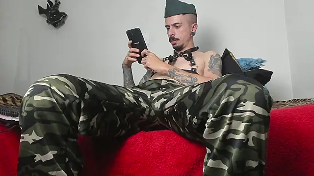 Aaron BigDickxxx online show from 01/11/26, 06:46