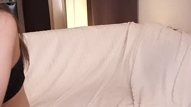 Snapshot of _pinkGold chatting on 02/22/25, 12:40 pinkGold online show from 02/22/25, 12:40