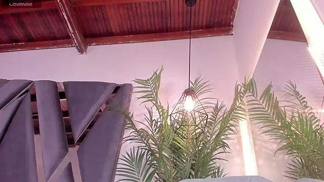 pamela-wells online show from 03/04/25, 03:15