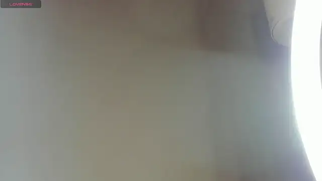 Snapshot of pamela-wells chatting on 05/09/26, 11:04 pamela-wells online show from 05/09/26, 11:04