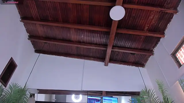 emily-fox online show from 02/25/25, 05:25