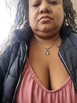 Snapshot of Carlabrasileira chatting on 09/18/25, 08:00 Carlabrasileira online show from 09/18/25, 08:00