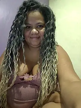 Snapshot of Carlabrasileira chatting on 11/26/25, 04:57 Carlabrasileira online show from 11/26/25, 04:57