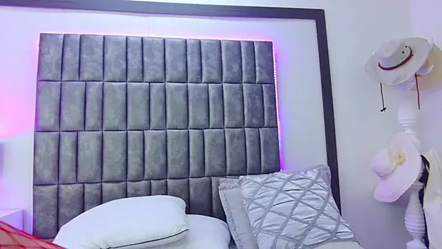 MeryStone online show from 01/08/25, 04:55