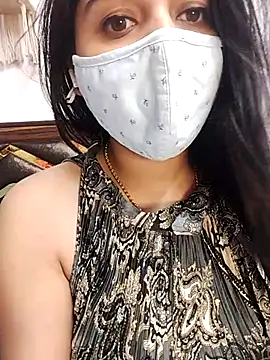 Gloie4u online show from 03/21/25, 05:34