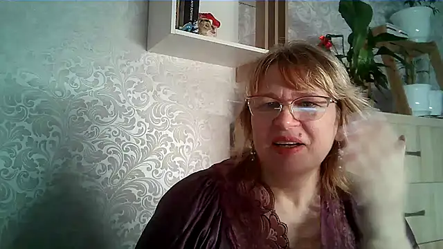 Snapshot of Aline_LoveFlowers chatting on 01/15/26, 09:18 Aline LoveFlowers online show from 01/15/26, 09:18