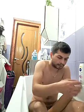 hornny1995 online show from 12/22/24, 05:53