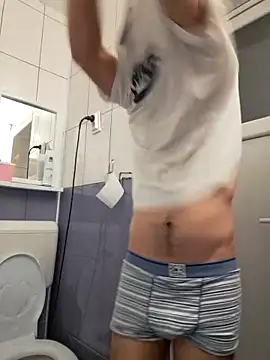 hornny1995 online show from 09/28/25, 04:12