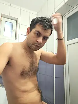 hornny1995 online show from 11/19/25, 09:09