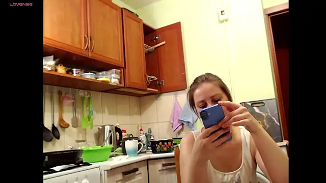 Sakura Green online show from 03/22/25, 09:42