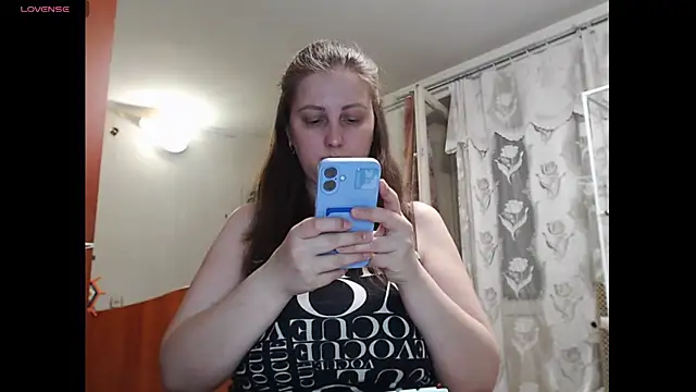 Sakura Green online show from 12/02/25, 03:40