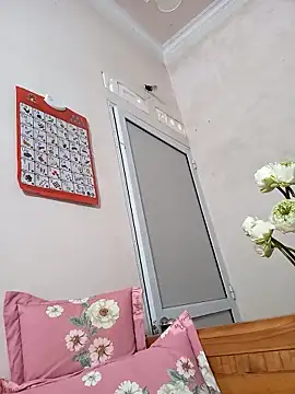 Hotestlove online show from 09/28/25, 01:27