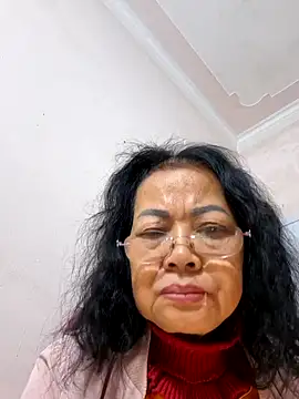 Hotestlove online show from 12/01/25, 12:26