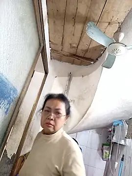 Snapshot of Hotestlove chatting on 01/16/26, 10:41 Hotestlove online show from 01/16/26, 10:41