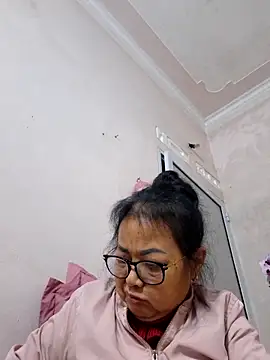 Snapshot of Hotestlove chatting on 02/12/26, 10:10 Hotestlove online show from 02/12/26, 10:10