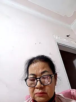 Snapshot of Hotestlove chatting on 02/12/26, 11:00 Hotestlove online show from 02/12/26, 11:00