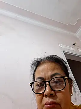 Snapshot of Hotestlove chatting on 02/28/26, 01:28 Hotestlove online show from 02/28/26, 01:28