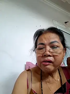 Snapshot of Hotestlove chatting on 03/02/26, 10:11 Hotestlove online show from 03/02/26, 10:11