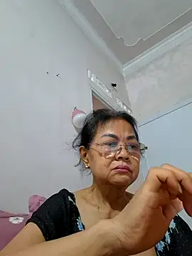 Hotestlove online show from 05/12/26, 10:23