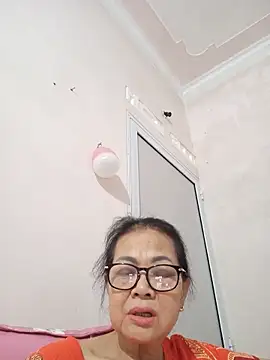 Hotestlove online show from 05/23/26, 10:19