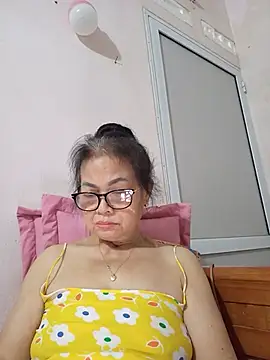 Hotestlove online show from 06/25/26, 04:01