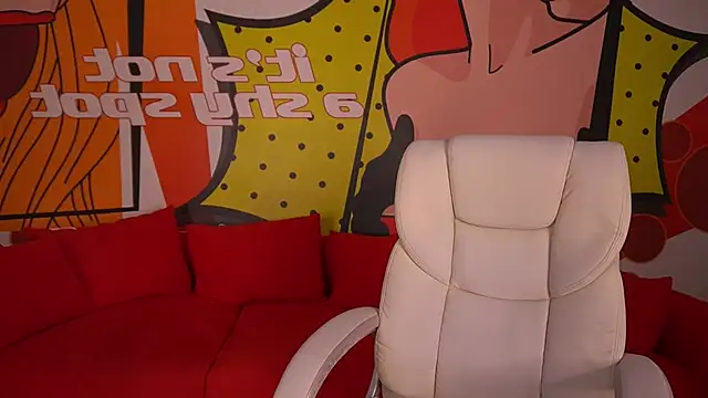 Snapshot of LiaBrazzerr chatting on 01/11/25, 09:47 LiaBrazzerr online show from 01/11/25, 09:47