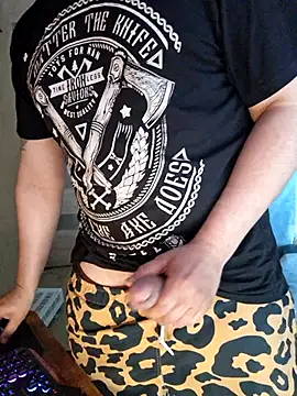 Foxyshaved online show from 05/17/26, 10:22