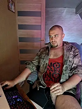 Foxyshaved online show from 05/20/26, 04:51