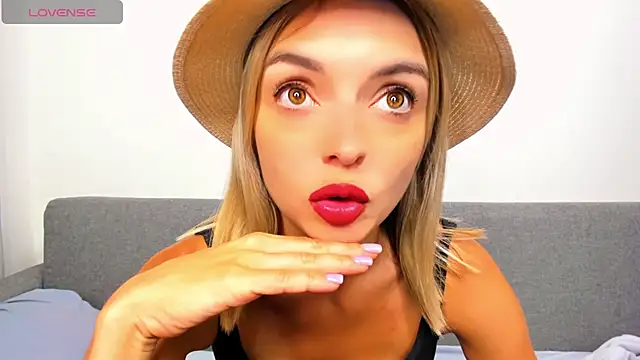  ellen meow  online show from 09/17/25, 07:48