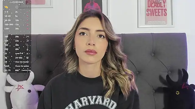 Snapshot of IsadoraGalle_ chatting on 02/25/26, 02:05 IsadoraGalle online show from 02/25/26, 02:05