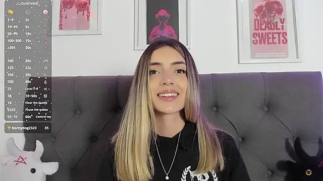 Snapshot of IsadoraGalle_ chatting on 02/28/26, 10:11 IsadoraGalle online show from 02/28/26, 10:11