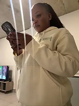 slimcateee online show from 04/18/26, 09:46