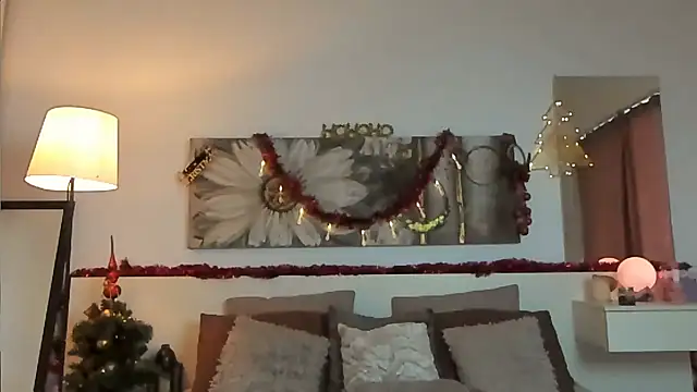 Snapshot of JoyCasidy chatting on 12/22/24, 01:22 JoyCasidy online show from 12/22/24, 01:22