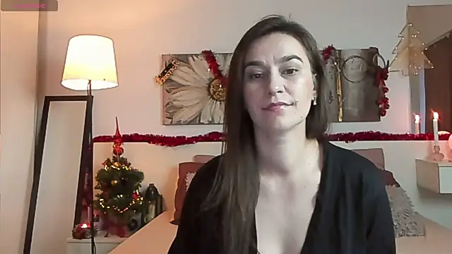 Snapshot of JoyCasidy chatting on 12/30/24, 02:40 JoyCasidy online show from 12/30/24, 02:40