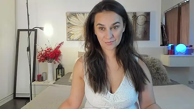 Snapshot of JoyCasidy chatting on 09/17/25, 01:24 JoyCasidy online show from 09/17/25, 01:24