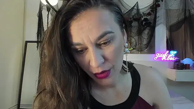 Snapshot of JoyCasidy chatting on 10/16/25, 04:08 JoyCasidy online show from 10/16/25, 04:08