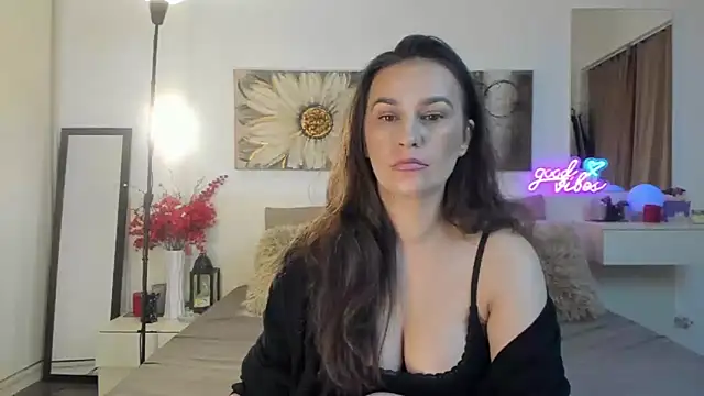 JoyCasidy online show from 11/25/25, 05:02