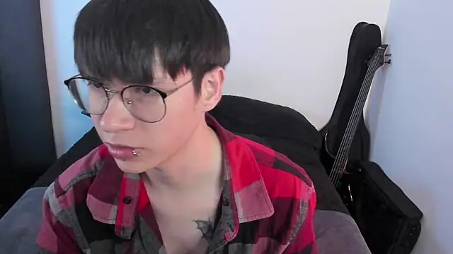 Aventure Twinks online show from 06/25/26, 05:12
