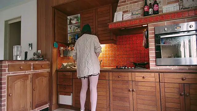 Prxscillia Tx online show from 12/23/24, 01:45