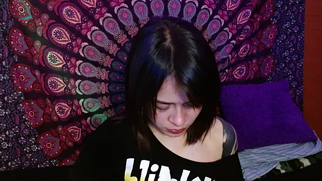 Snapshot of AbbySccott chatting on 12/20/24, 03:25 AbbySccott online show from 12/20/24, 03:25