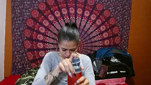 AbbySccott online show from 04/22/26, 12:02