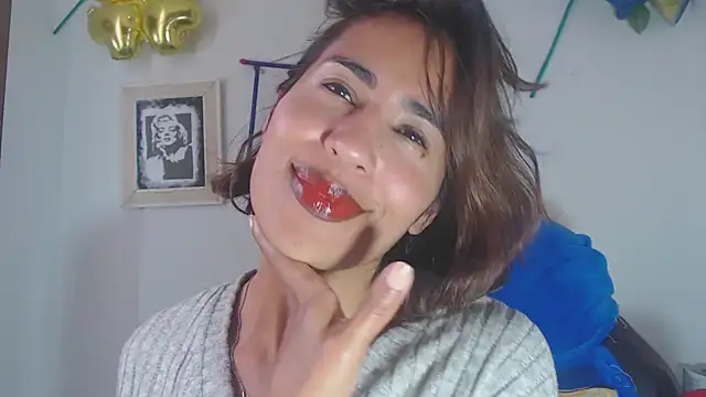 Snapshot of fantasty_nylon chatting on 01/29/25, 08:35 fantasty nylon online show from 01/29/25, 08:35