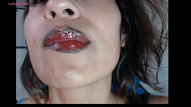 Snapshot of fantasty_nylon chatting on 02/07/25, 09:04 fantasty nylon online show from 02/07/25, 09:04