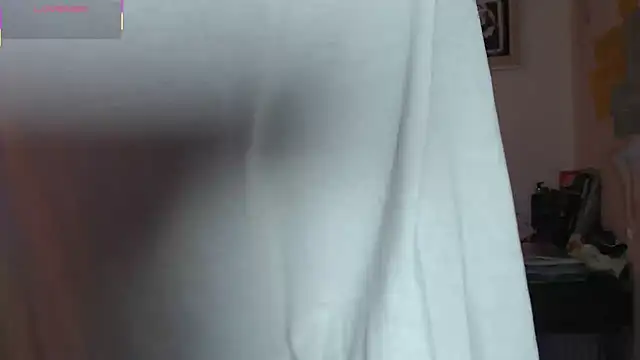 Snapshot of fantasty_nylon chatting on 03/10/25, 03:30 fantasty nylon online show from 03/10/25, 03:30