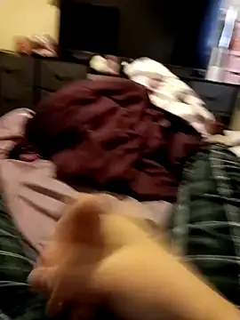 Snapshot of guy454518 chatting on 02/21/26, 02:29 guy454518 online show from 02/21/26, 02:29