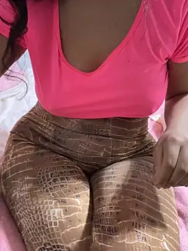 Snapshot of Isabellafantazy chatting on 12/11/24, 05:48 Isabellafantazy online show from 12/11/24, 05:48