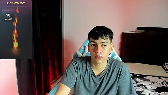 Snapshot of Franco_Rizzo_ chatting on 12/01/24, 10:53 Franco Rizzo online show from 12/01/24, 10:53