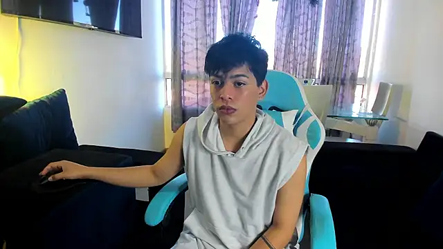 Snapshot of Franco_Rizzo_ chatting on 01/22/25, 06:20 Franco Rizzo online show from 01/22/25, 06:20