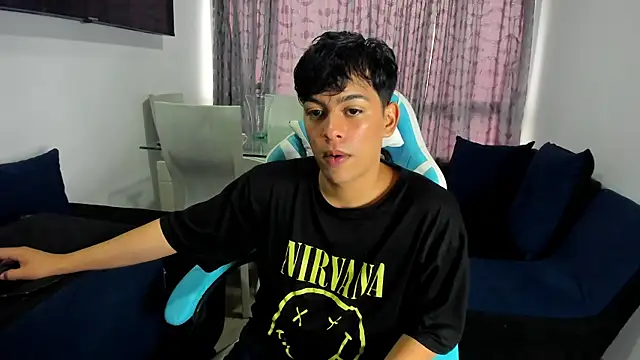 Snapshot of Franco_Rizzo_ chatting on 02/13/25, 08:34 Franco Rizzo online show from 02/13/25, 08:34