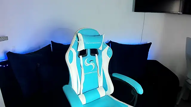 Snapshot of Franco_Rizzo_ chatting on 02/26/25, 08:33 Franco Rizzo online show from 02/26/25, 08:33